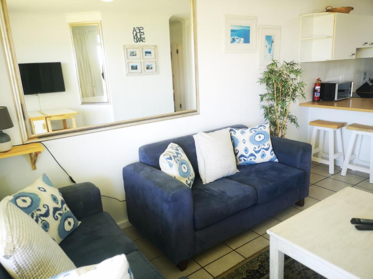 Family Beachfront Leisure Bay * Cape Town