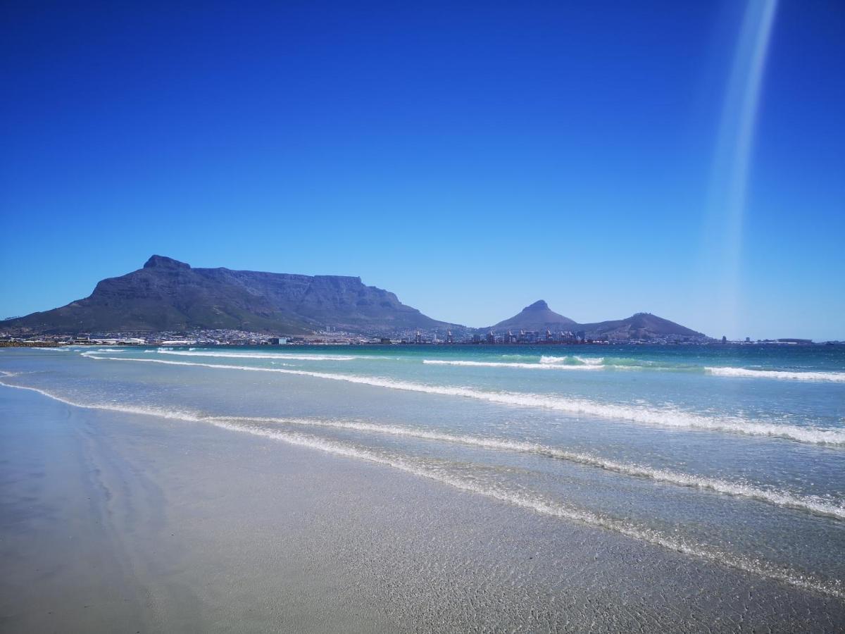 Family Beachfront Leisure Bay Apartment *